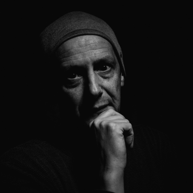 Selfie Film Noir Black and White Portrait Porträt - m-foerster.com